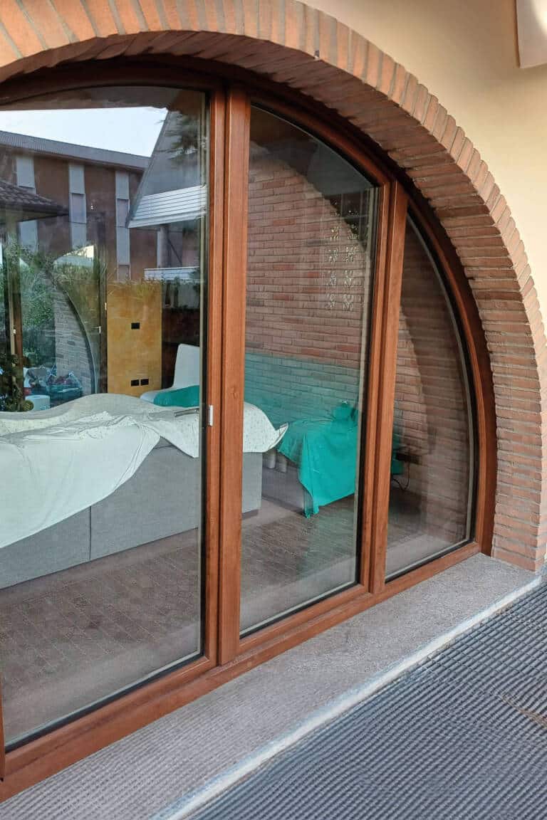 infissi finestra fibratech Blu Window produzione e vendita di infissi e serramenti