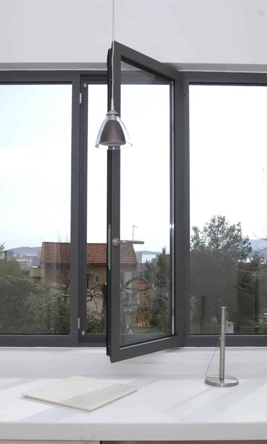 Blu Window produzione e vendita finestra pvc m80 antracite